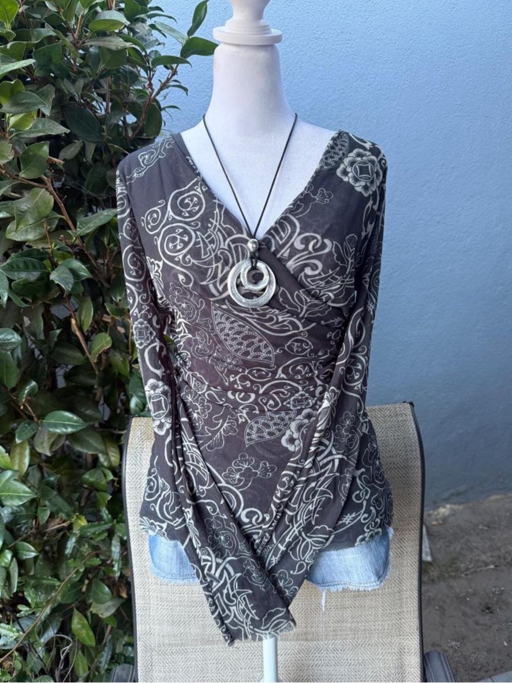 Women’s Brown Printed V-Neck Long Sleeve Top